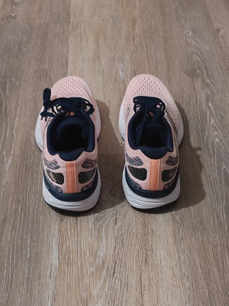New Balance W680 bike d'occasion — image 3 sur 8