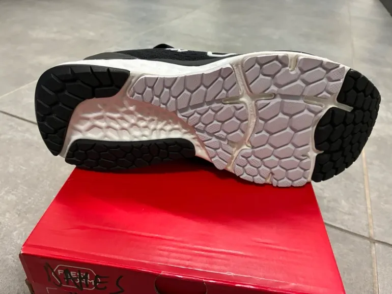 Used New Balance Sneakers bike — image 4 of 5