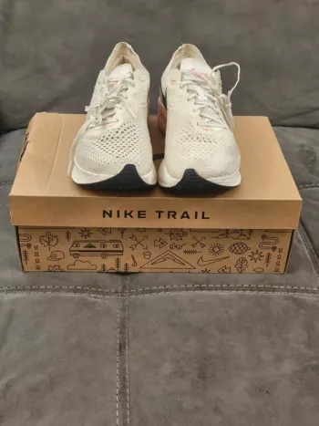 Used Nike Zoomx Vaporfly bike — image 4 of 4