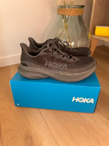 Used Hoka Mach 6 Running Shoes