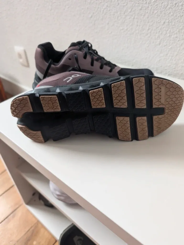 Used On Running Cloudrunner bike — image 3 of 5