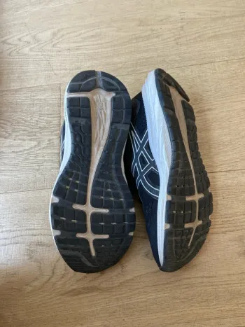 Used Asics Gel Excite 6 bike — image 3 of 4