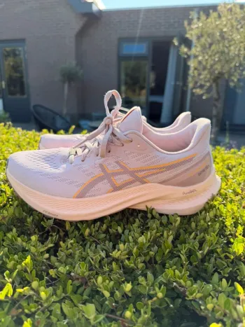 Used Asics GT-2000 12 GTX bike — image 2 of 5