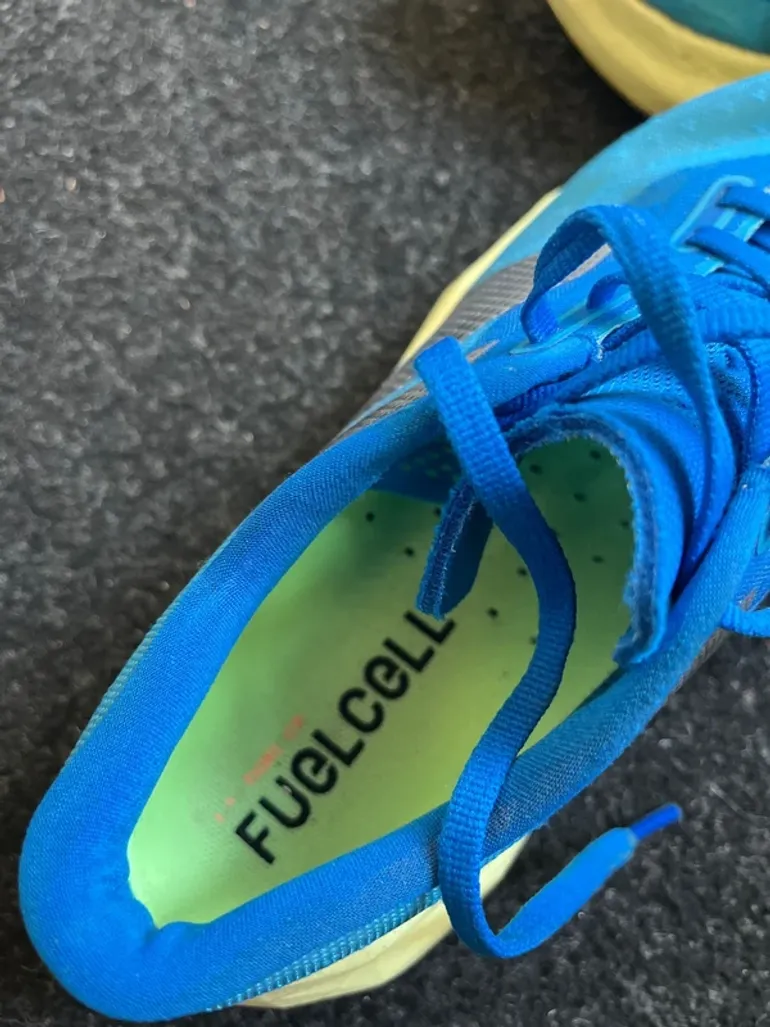 Used New Balance FuelCell Rebel v4 bike — image 3 of 5