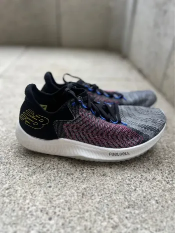 Used New Balance FuelCell Rebel V1 bike — image 2 of 8