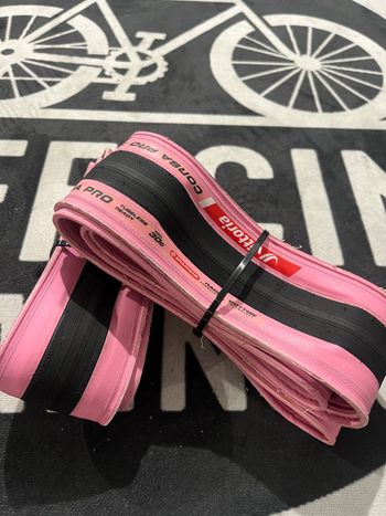Używany Vittoria Corsa Pro Limited Edition Giro d’Italia 2026 Tyres & Tubes
