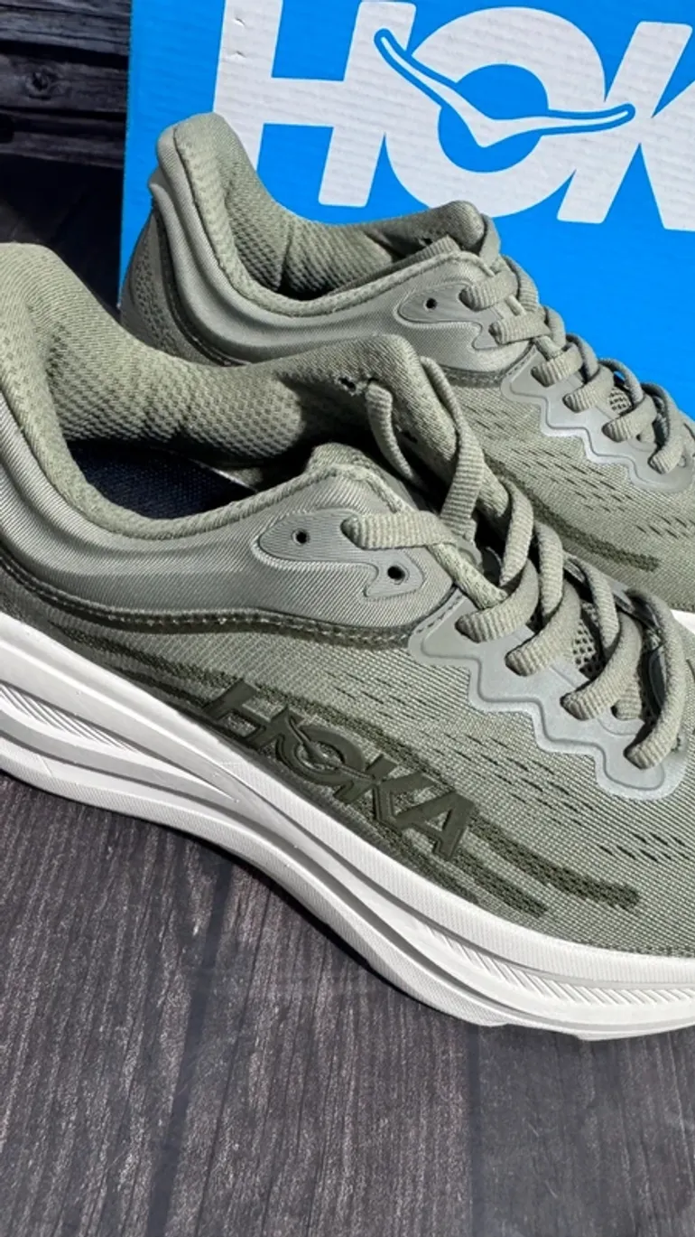 Hoka Shoes size 44 bike d'occasion — image 4 sur 6