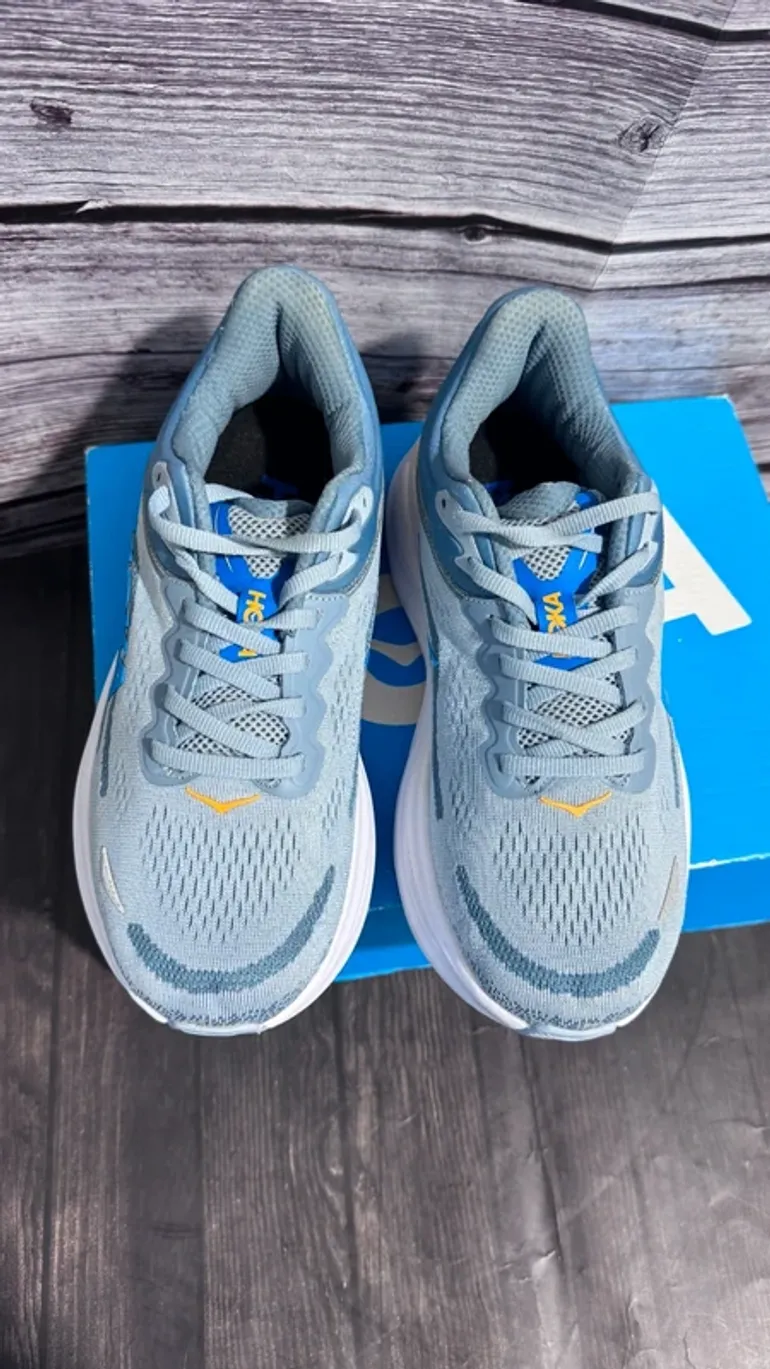 Hoka Shoes size 44 bike d'occasion — image 7 sur 9