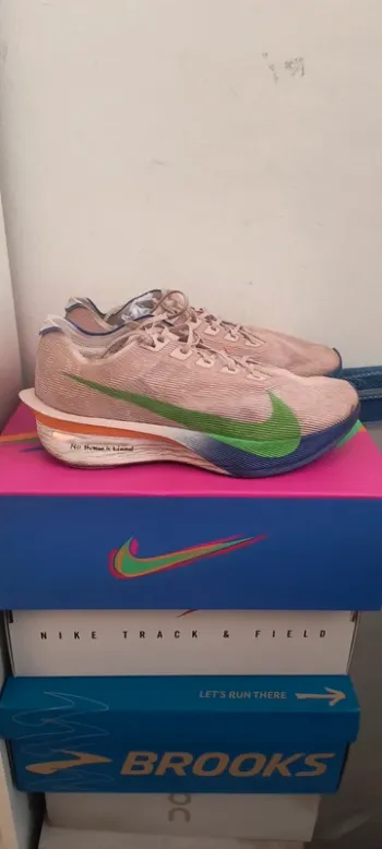 Used Scarpa Vaporfly 4 Running Shoes