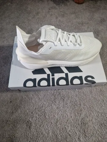 Tweedehands Adidas Avryn Running Shoes
