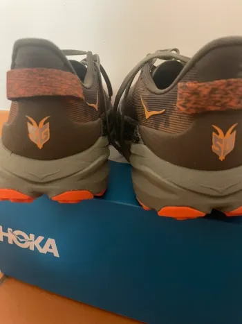 Tweedehands Hoka Speedgoat 6 bike — afbeelding 4 van 6