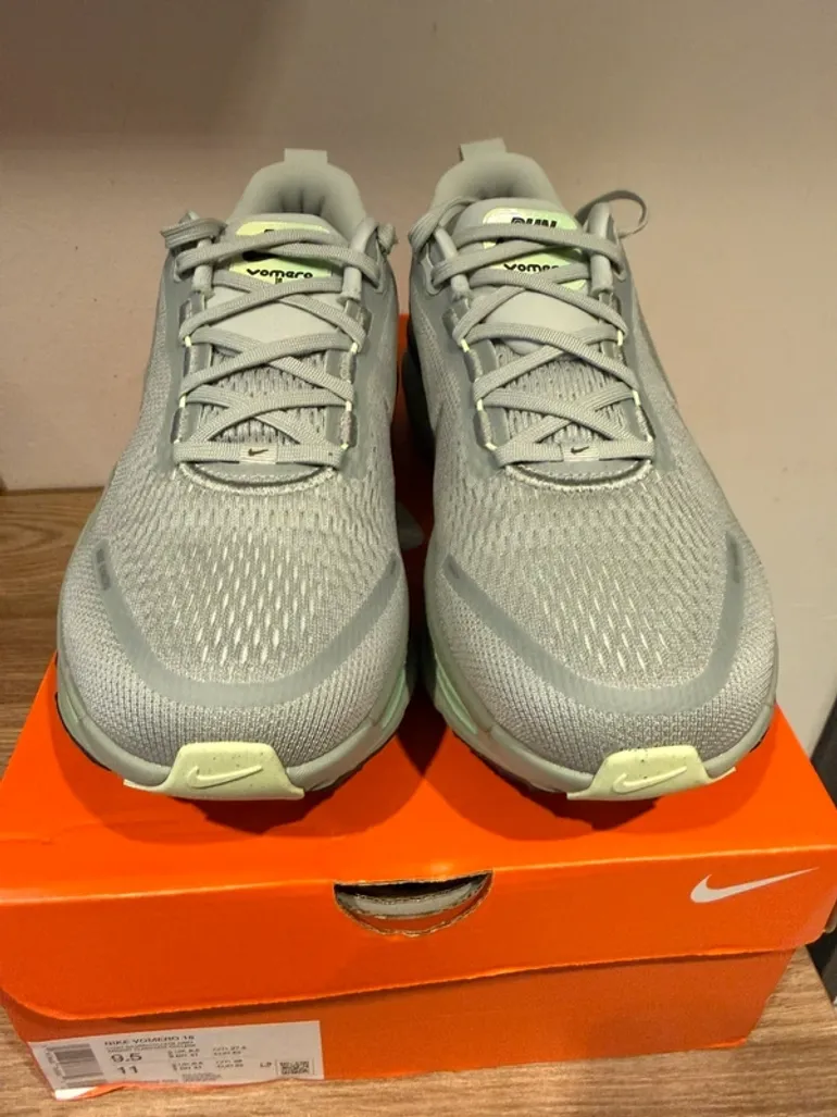 Nike Vomero 18 bike d'occasion — image 7 sur 22