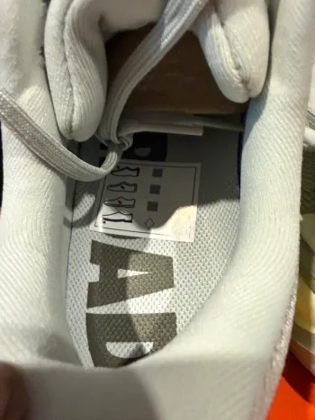 Nike Vomero 18 bike d'occasion — image 13 sur 22