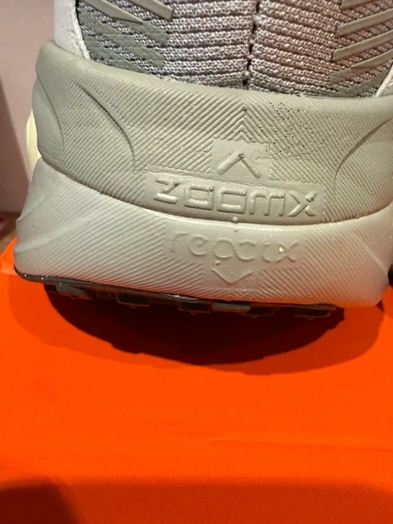 Nike Vomero 18 bike d'occasion — image 20 sur 22
