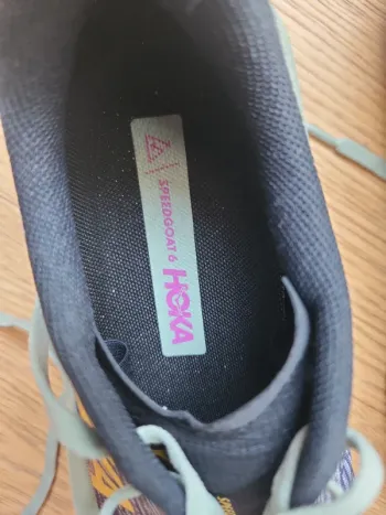 Hoka Running Shoes 40.5 bike usato — immagine 3 di 15