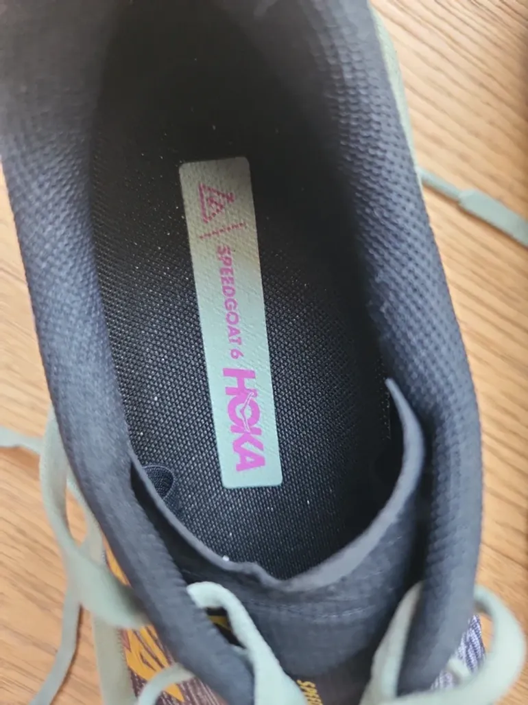 Hoka Running Shoes 40.5 bike usato — immagine 3 di 15