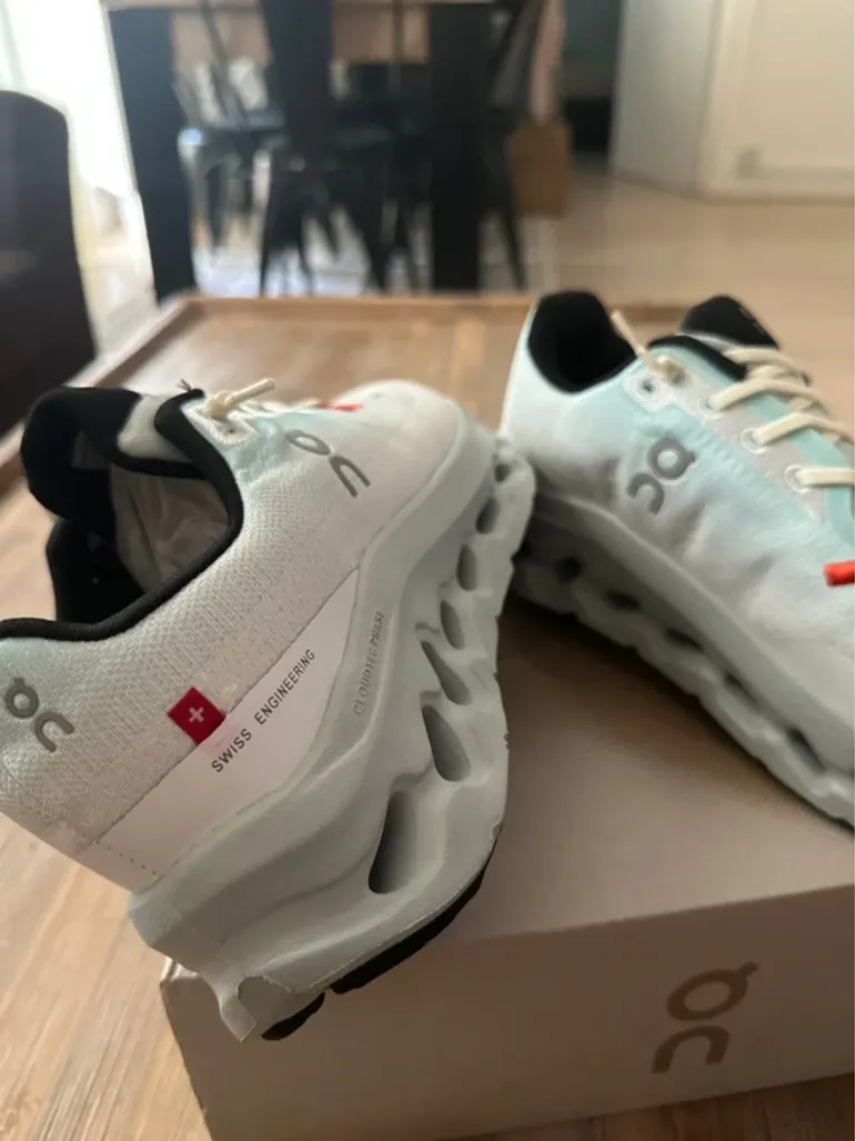 Used On Running shoes turquoise bike — image 6 of 6
