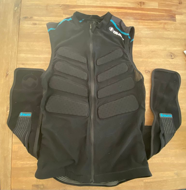 Used BLISS Back Protector 2022 bike — image 4 of 8