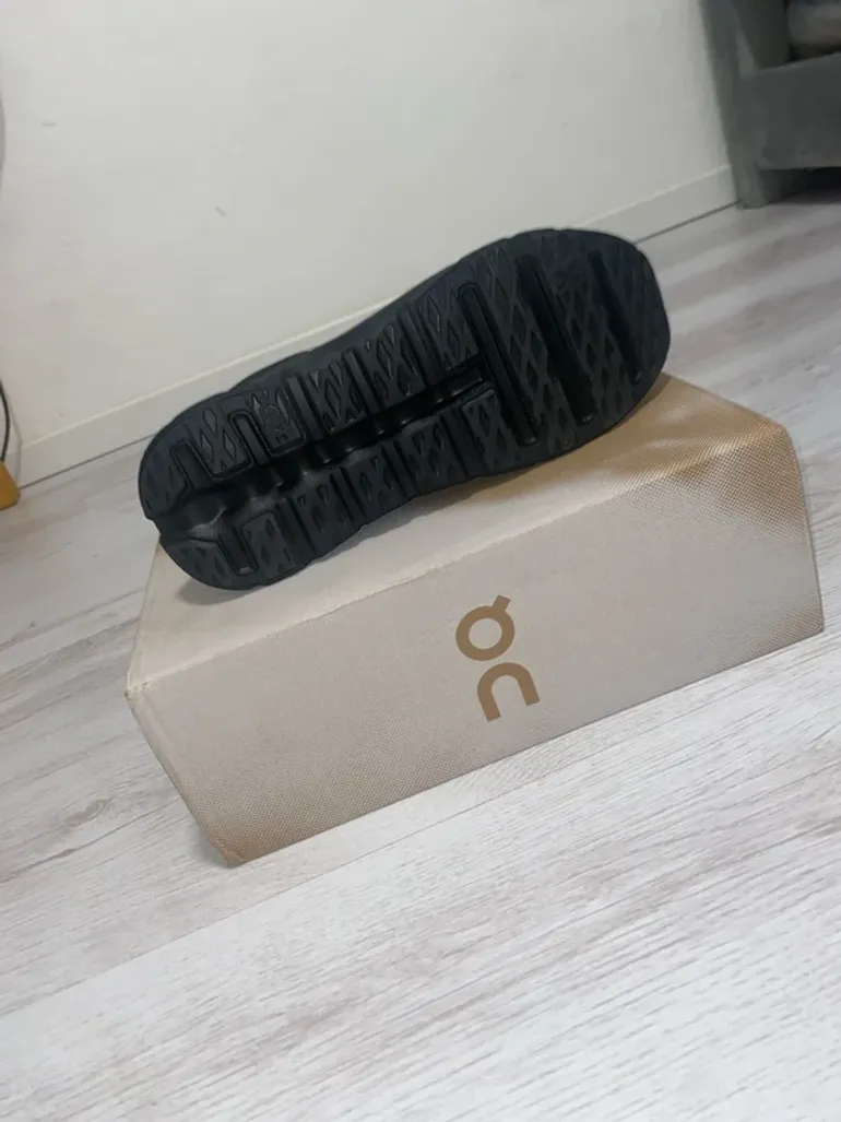 Used On Running Cloud bike — image 3 of 7