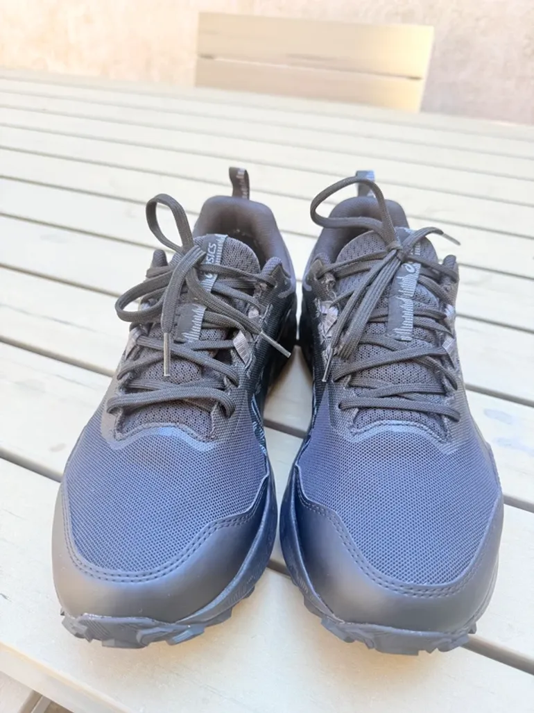 Used Decathlon Goretex Gel-Sonoma 8 bike — image 8 of 10
