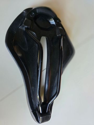 Tweedehands Specialized Sitero Plus Saddle 2024 bike — afbeelding 2 van 3