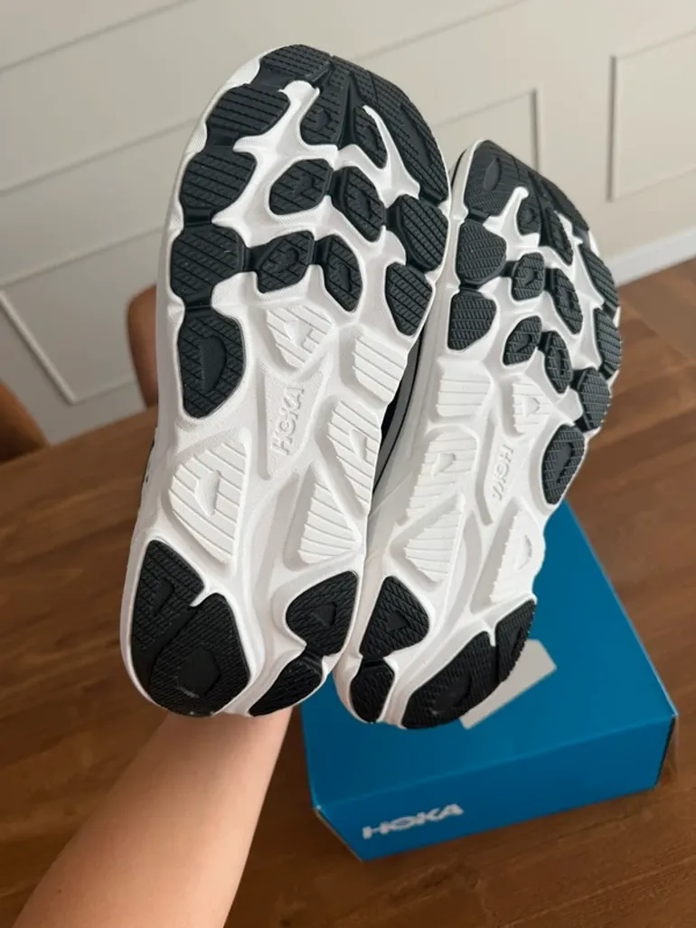 Hoka Clifton 10 bike usato — immagine 8 di 9