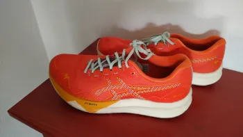 Tweedehands Asics Fuji Speed 3 bike — afbeelding 2 van 4