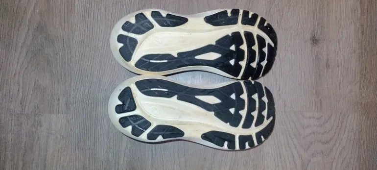 Used Asics GT2000-13 bike — image 2 of 4