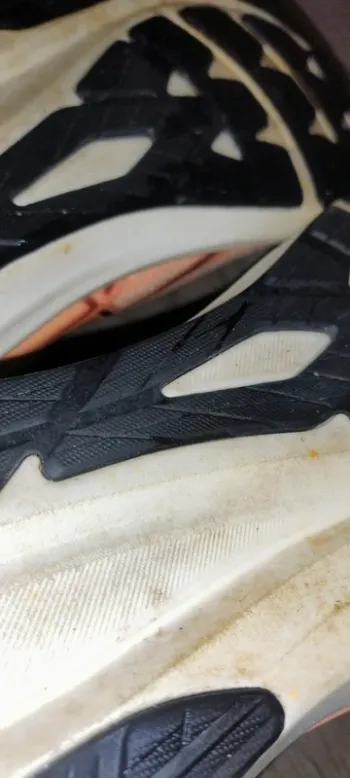 Used Asics GT2000-13 bike — image 3 of 4