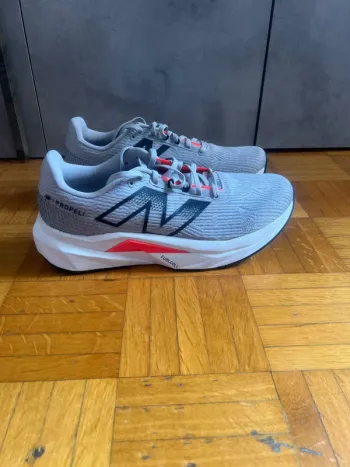 Used New Balance Running Shoes bike — image 3 of 6