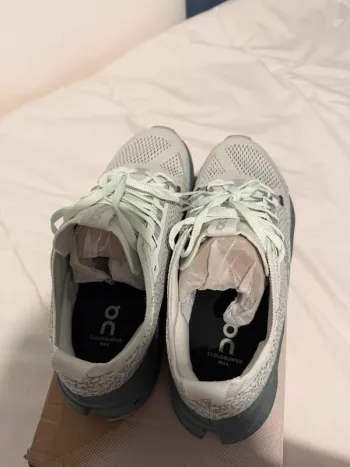 Used On Running On Shoes Size 42 bike — image 5 of 5