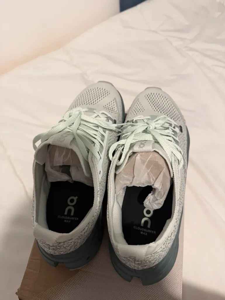 Used On Running On Shoes Size 42 bike — image 5 of 5