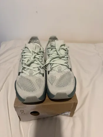 Used On Running On Shoes Size 42 bike — image 2 of 5