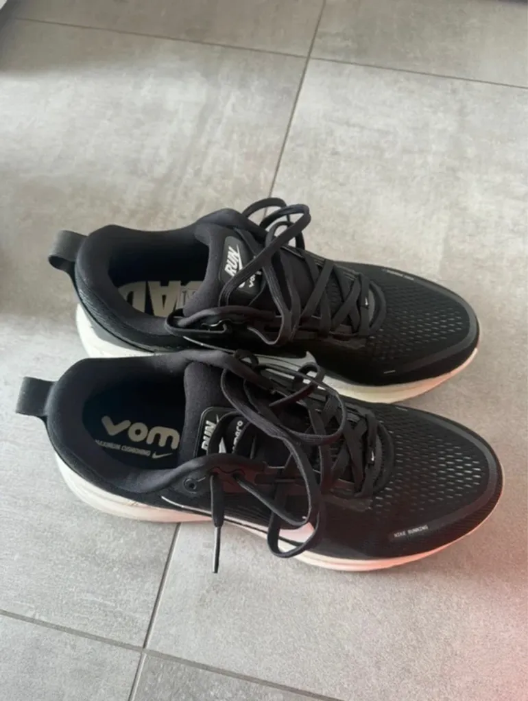 Tweedehands Nike Vomero 18 bike — afbeelding 6 van 6