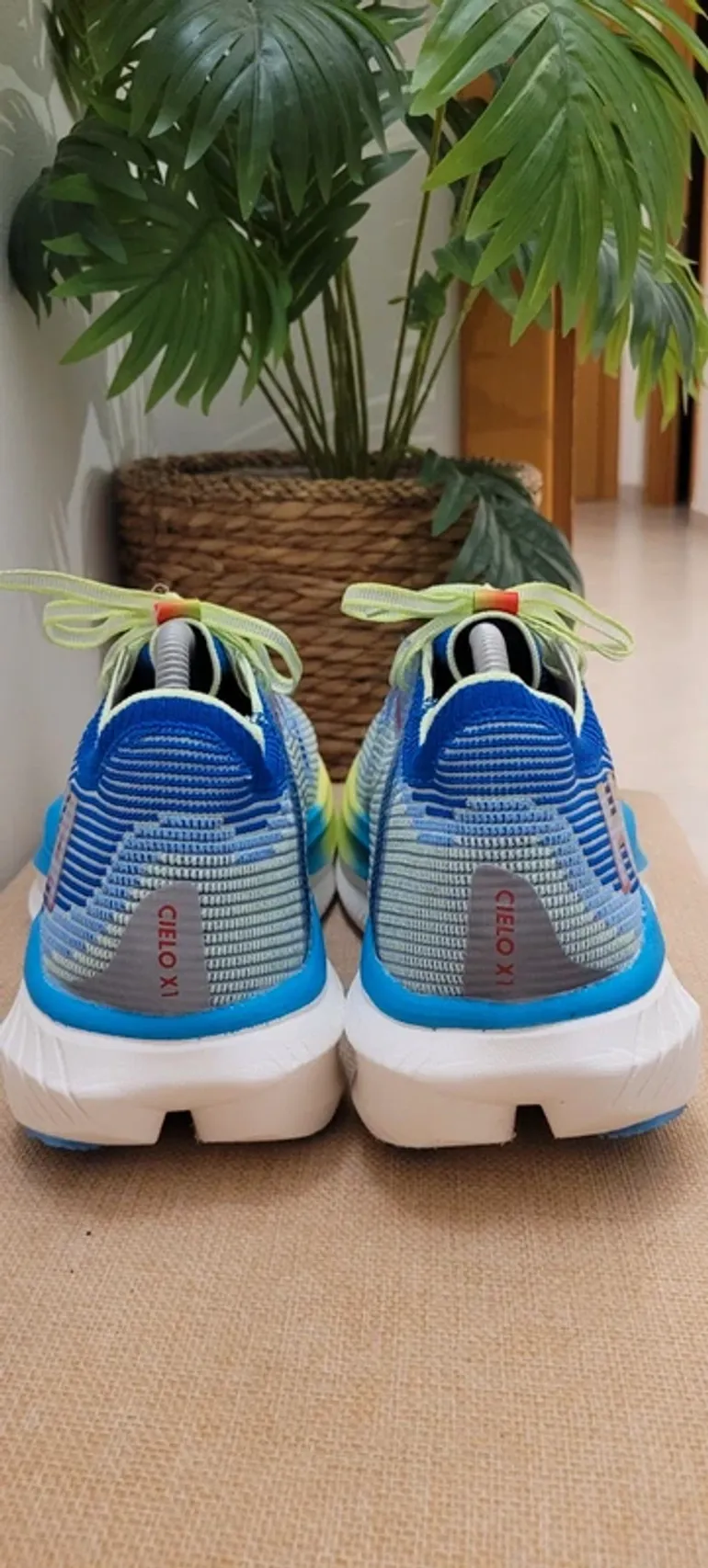 Used Scarpa Scarpe Hoka taglia 42.5 bike — image 8 of 13
