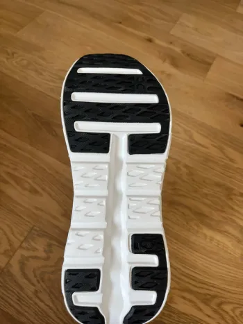 Used On Running Cloud bike — image 4 of 6