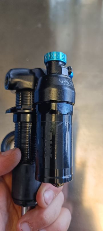 Tweedehands Fox DHX Performance Coil Shock 2023 bike — afbeelding 3 van 4
