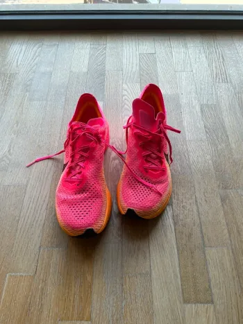 Použité Orange Vaporfly 3 bike — obrázek 5 z 7