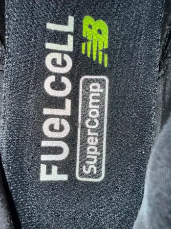 New Balance FuelCell bike d'occasion — image 3 sur 9