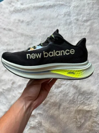 New Balance FuelCell bike d'occasion — image 2 sur 9