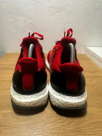 Adidas Ultraboost 2.0 2016 bike usato — immagine 4 di 8