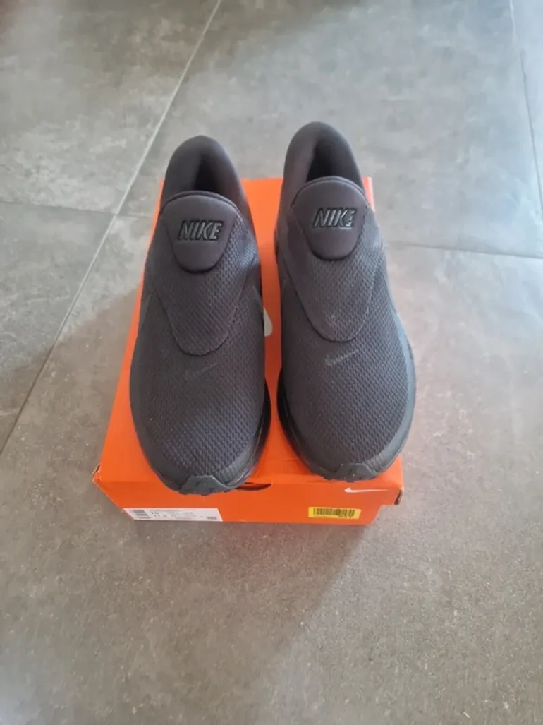 Použité Nike Revolution 8 Easyon bike — obrázek 2 z 10