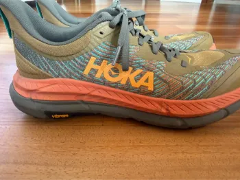 Used Hoka Mafate Speed 4 bike — image 4 of 11