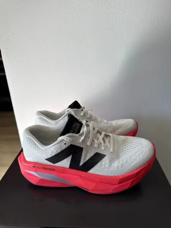 Käytetty New Balance FuelCell SuperComp Trainer Running Shoes