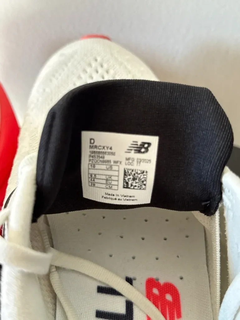 Käytetty New Balance FuelCell SuperComp Trainer bike — kuva 3 / 7