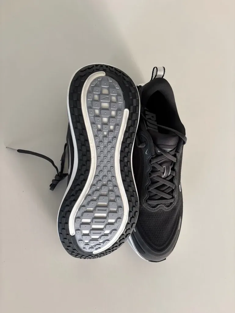 Used Nike Vomero bike — image 9 of 9