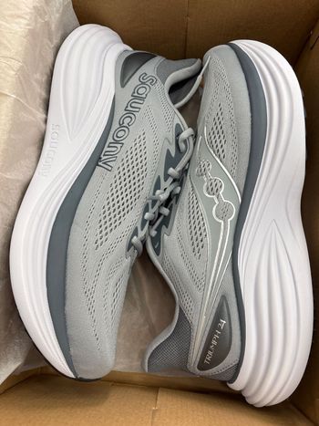 Saucony triumph 24 2026 Running Shoes d'occasion