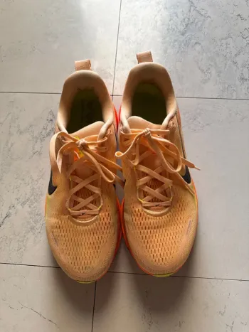 Gebrauchtes Nike Vomero 18 bike — Bild 2 von 11