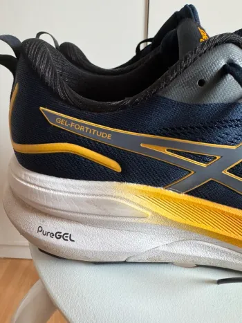 Tweedehands Asics Gel Fortitude bike — afbeelding 2 van 10