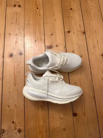 Gebrauchtes Nike Vomero Running Shoes